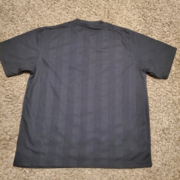 Silky pocket Tee - Picture 2 of 2